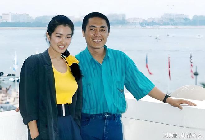 与肖华联手拆散张艺谋和巩俐球友会他是巩俐的初恋曾试图(图3)