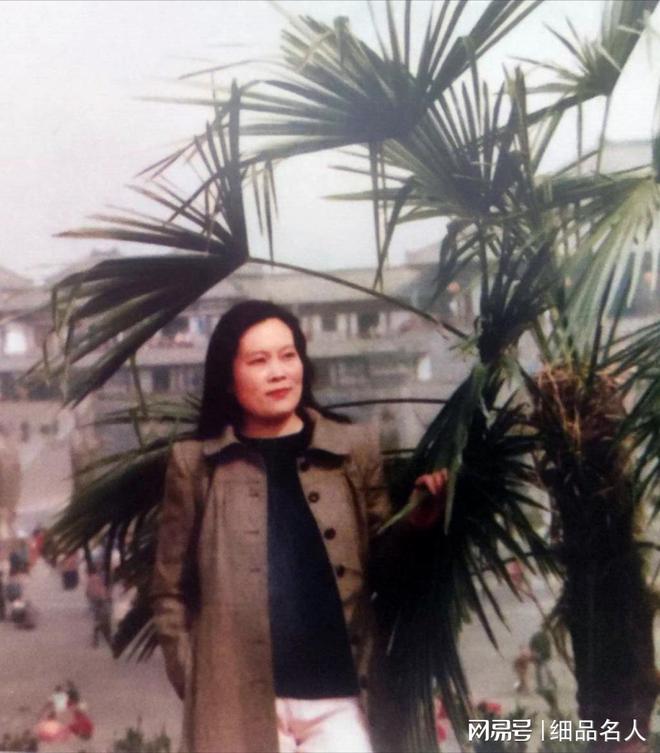 与肖华联手拆散张艺谋和巩俐球友会他是巩俐的初恋曾试图(图7)
