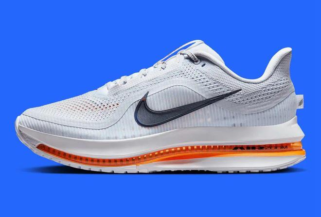 双Nike跑鞋把能给的都给足了千赢国际首页入口配置诱人！这(图3)