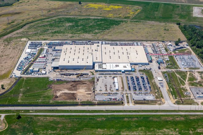 I超算涂成这样微软破防了马斯克宣战太空可